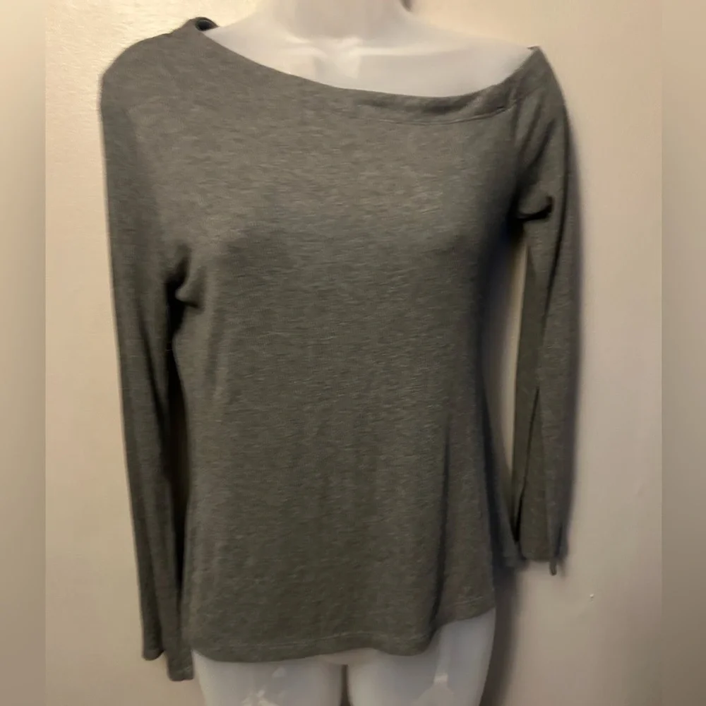 Sen Gray Off-Shoulder Long Sleeve Top - super soft ribbed split sleeve - Picture 5 of 11